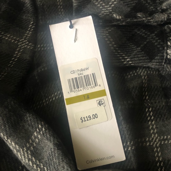 Black and gray plaid dress - Picture 4 of 5